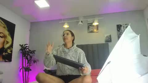 Kendra London online show from June 2026 11:12:02 AM