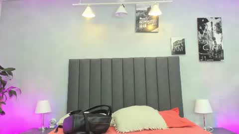 Kendra London online show from June 2026 11:12:02 AM