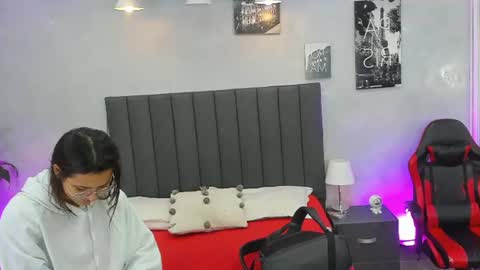 Kendra London online show from July 2026 11:16:02 AM