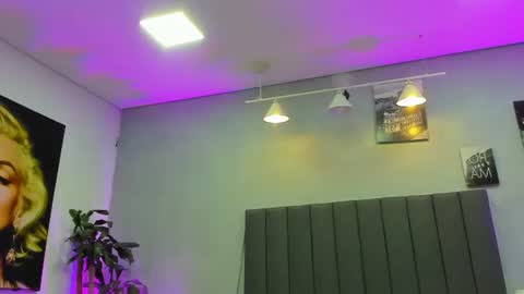 Kendra London online show from July 2026 11:14:01 AM