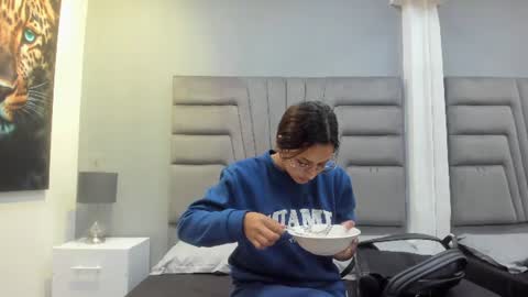 Kendra London online show from July 2026 03:19:02 PM