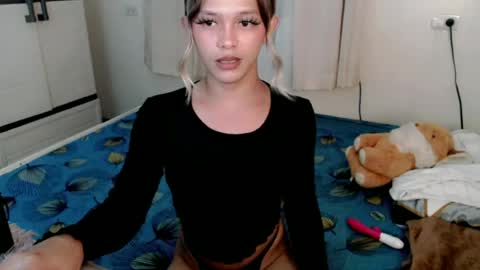 Snapshot of kendra_lunaxx chatting on June 2026 02:19:02 PM kendra_lunaxx online show from June 2026 02:19:02 PM
