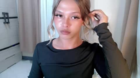 Snapshot of kendra_lunaxx chatting on July 2026 09:34:01 AM kendra_lunaxx online show from July 2026 09:34:01 AM