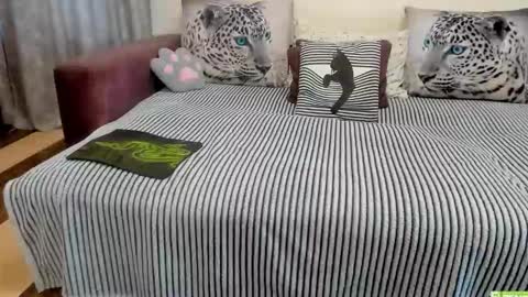 Kendra online show from April 2026 11:55:02 PM