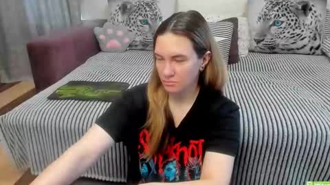 Kendra online show from April 2026 11:42:02 PM