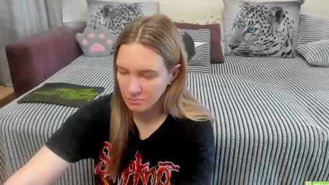 Kendra online show from May 2026 12:05:01 AM