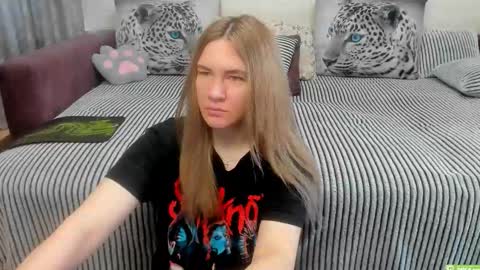 Kendra online show from May 2026 11:55:01 PM
