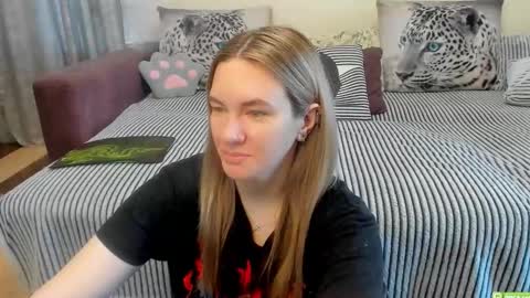 Kendra online show from May 2026 11:57:02 PM