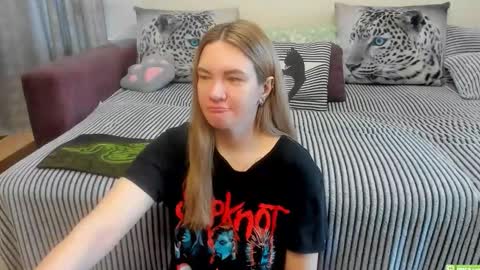 Kendra online show from May 2026 11:55:02 PM