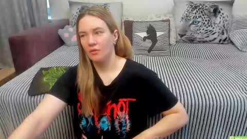 Kendra online show from May 2026 12:04:02 AM