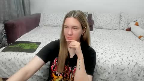 Kendra online show from May 2026 01:03:02 AM