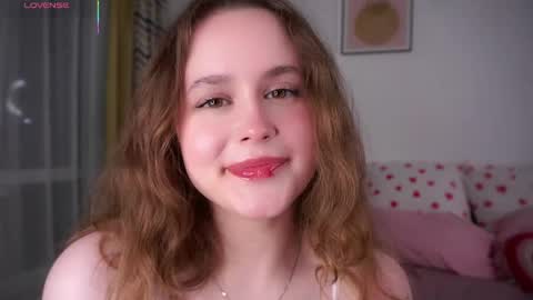 Kira online show from May 2026 10:39:01 PM