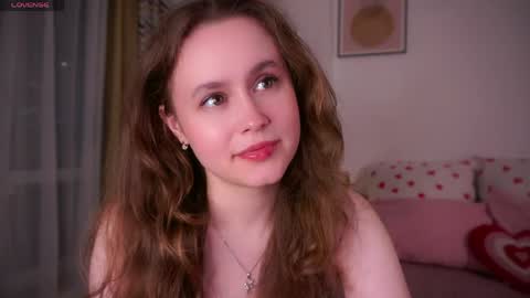 Kira online show from May 2026 11:00:01 PM