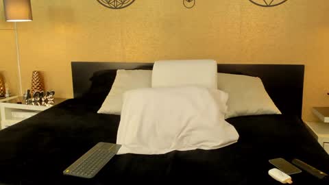 KENDRA online show from January 2025 07:41:02 PM