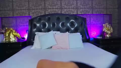 Alina online show from September 2025 04:58:02 AM