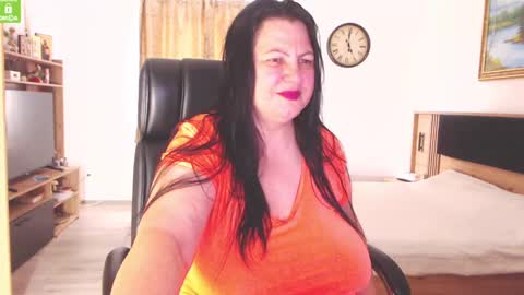 Kendra online show from September 2025 01:57:02 PM