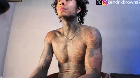 Snapshot of kendrik_brown chatting on January 2025 06:23:01 PM kendrick brown online show from January 2025 06:23:01 PM