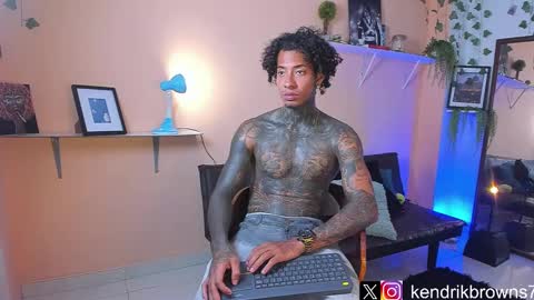 Snapshot of kendrik_brown chatting on January 2025 04:22:01 PM kendrick brown online show from January 2025 04:22:01 PM