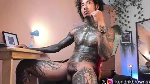 Snapshot of kendrik_brown chatting on January 2025 10:30:02 PM kendrick brown online show from January 2025 10:30:02 PM