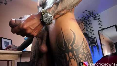 Snapshot of kendrik_brown chatting on February 2025 03:54:02 AM kendrick brown online show from February 2025 03:54:02 AM