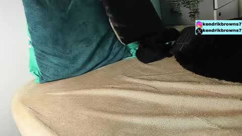 Snapshot of kendrik_brown chatting on September 2025 02:22:02 PM kendrick brown online show from September 2025 02:22:02 PM