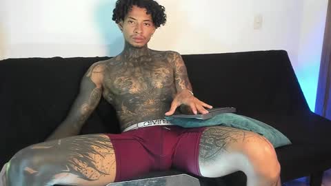 Snapshot of kendrik_brown chatting on November 2025 02:16:02 PM kendrick brown online show from November 2025 02:16:02 PM