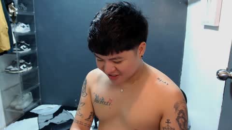 Snapshot of kenhotline911 chatting on December 2024 04:20:01 PM ken online show from December 2024 04:20:01 PM