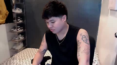 Snapshot of kenhotline911 chatting on December 2024 01:06:02 PM ken online show from December 2024 01:06:02 PM