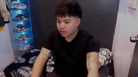 Snapshot of kenhotline911 chatting on January 2025 02:14:01 PM ken online show from January 2025 02:14:01 PM