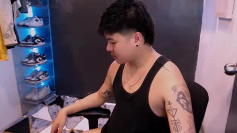 Snapshot of kenhotline911 chatting on February 2025 08:38:01 AM ken online show from February 2025 08:38:01 AM