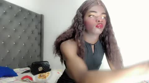 kenia_nihiara online show from July 2026 07:06:02 PM