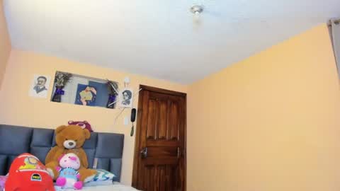 Kenia online show from July 2026 10:05:01 PM