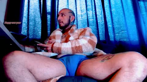 Snapshot of kenllyhot chatting on December 2024 05:29:02 PM Kenlly online show from December 2024 05:29:02 PM