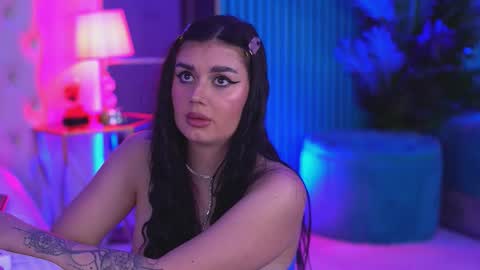 Snapshot of kenndramoon chatting on January 2026 03:25:02 PM Kendra online show from January 2026 03:25:02 PM