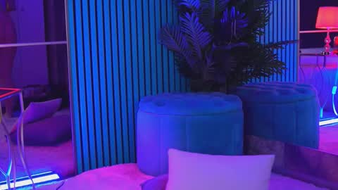 Snapshot of kenndramoon chatting on January 2026 04:56:01 PM Kendra online show from January 2026 04:56:01 PM