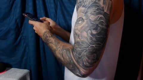 Snapshot of kennerfox77 chatting on December 2024 10:27:01 PM Kennfox777 online show from December 2024 10:27:01 PM