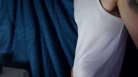 Snapshot of kennerfox77 chatting on January 2025 10:56:02 PM Kennfox777 online show from January 2025 10:56:02 PM