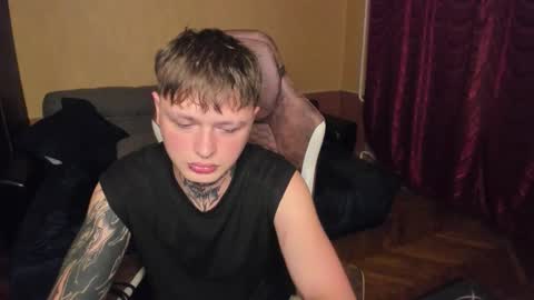 Snapshot of kenny_love69 chatting on September 2025 12:23:02 AM Kenny online show from September 2025 12:23:02 AM