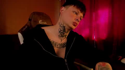 Snapshot of kenny_love69 chatting on September 2025 09:58:01 AM Kenny online show from September 2025 09:58:01 AM