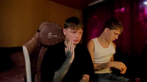 Snapshot of kenny_love69 chatting on October 2025 12:22:02 PM Kenny online show from October 2025 12:22:02 PM