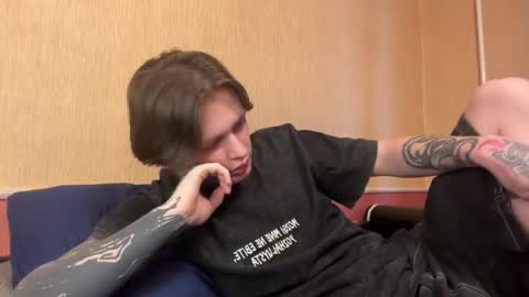 Snapshot of kenny_love69 chatting on February 2026 01:09:02 PM Kenny online show from February 2026 01:09:02 PM