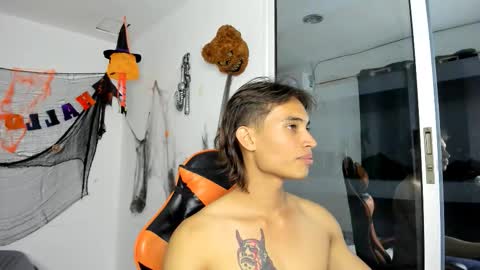 kenshi_roa online show from November 2025 03:01:02 AM