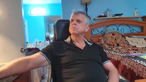 Snapshot of kent_ham chatting on October 2025 11:27:01 PM kent_ham online show from October 2025 11:27:01 PM