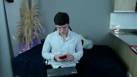 Santiago online show from March 2026 05:37:02 AM