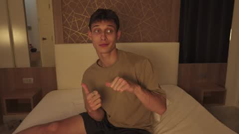 Snapshot of kenter_parker chatting on December 2024 05:10:02 PM Peter online show from December 2024 05:10:02 PM