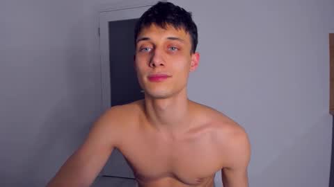 Snapshot of kenter_parker chatting on November 2025 07:56:02 PM Peter online show from November 2025 07:56:02 PM