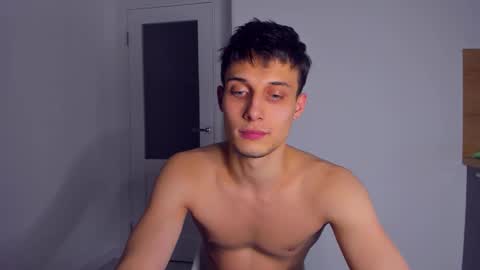 Snapshot of kenter_parker chatting on November 2025 09:03:02 PM Peter online show from November 2025 09:03:02 PM