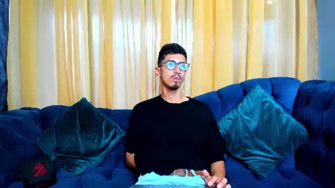 Keny Romero online show from July 2026 01:51:02 PM