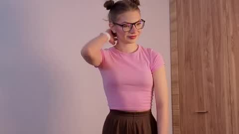 Snapshot of kenyattawestermark chatting on February 2026 06:11:01 PM Lisa online show from February 2026 06:11:01 PM