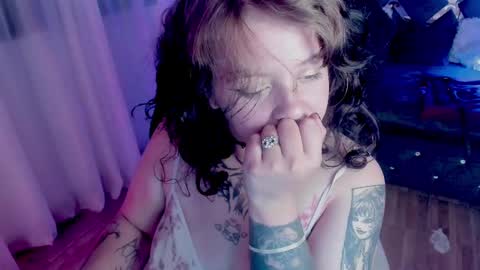 Kenzie online show from March 2025 02:15:01 AM